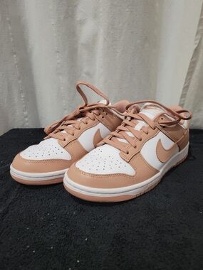 Nike Dunks Women’s 8 Low-Top Sneakers in Rose and White